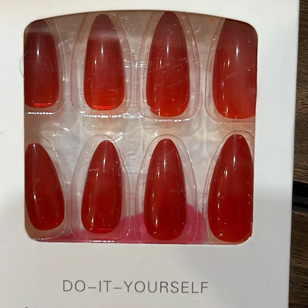 DYI Red NWT Press on Nails - Picture 5 of 5